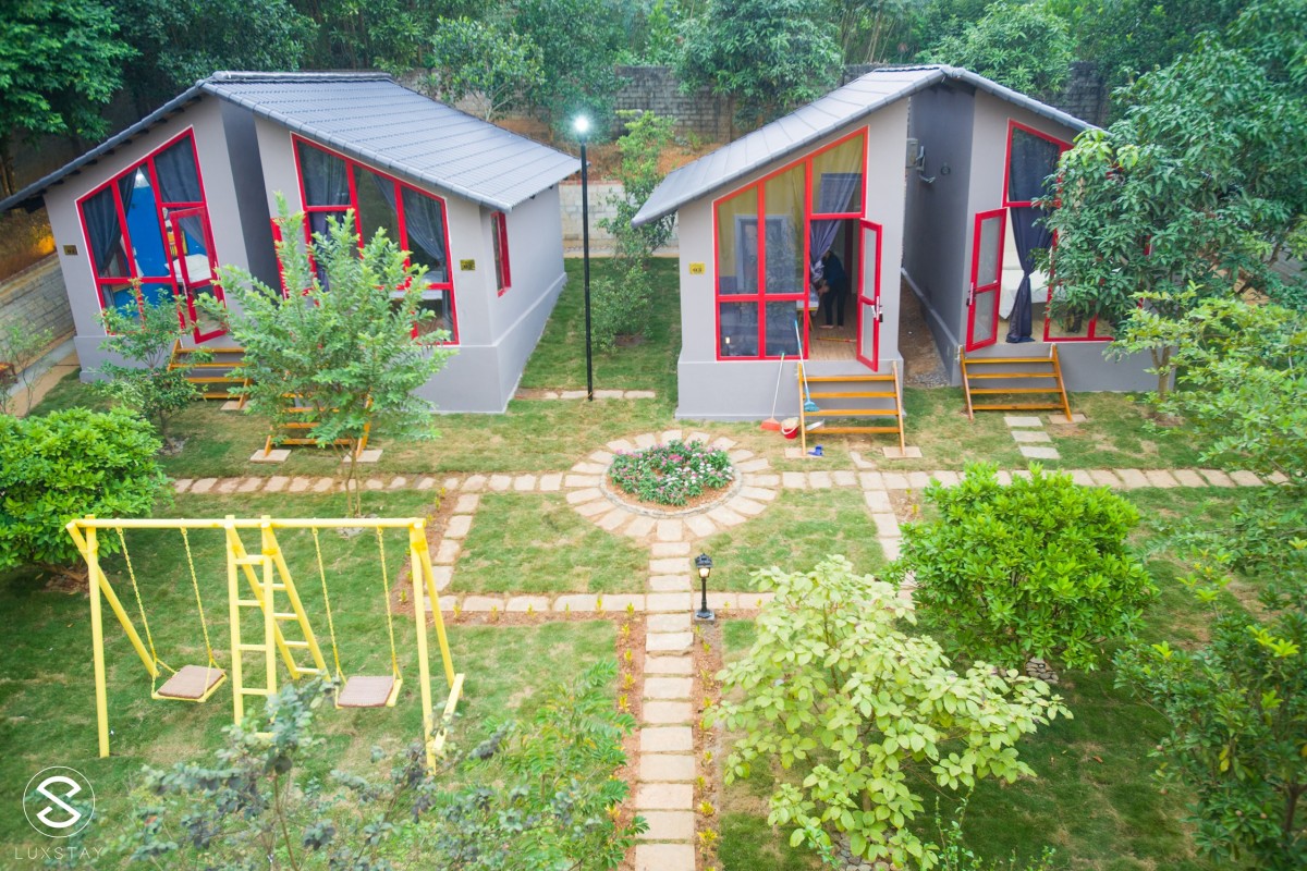 Embossi Garden